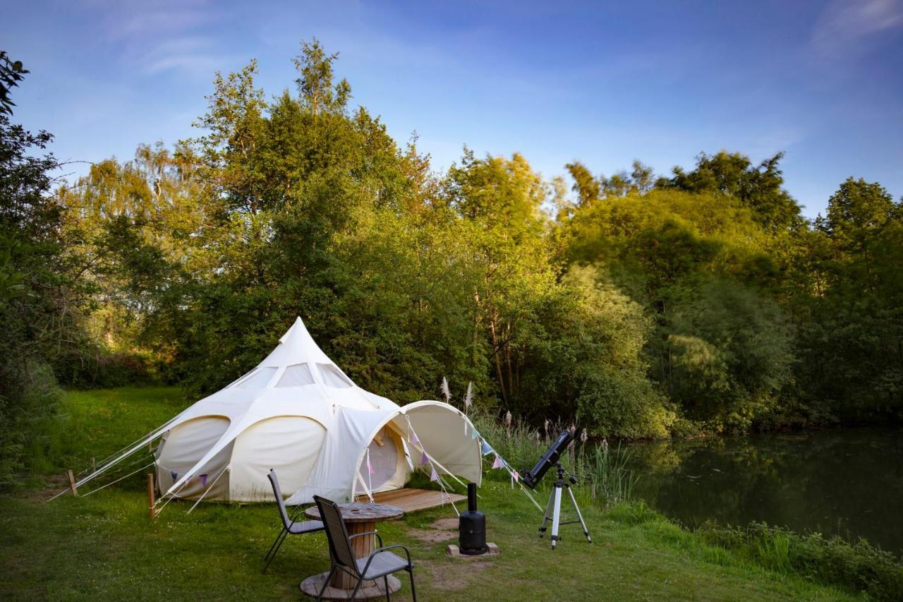 Lloyds Meadow Glamping 호텔 체스터 외부 사진